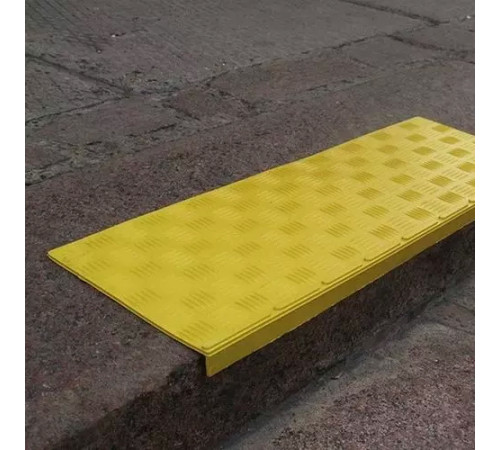 Проступь резиновая 305x750 мм ТУ 2530-003-88668243-2016 купить в Пинске  